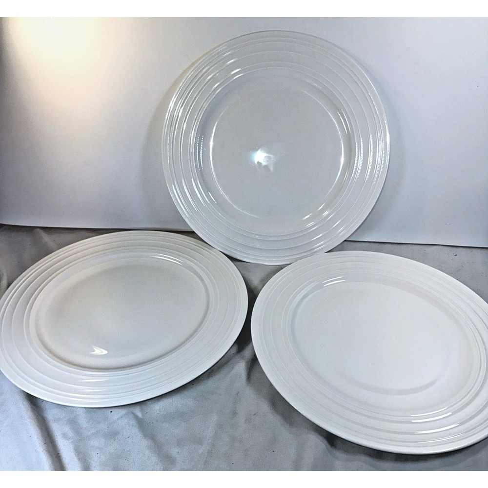 Mikasa Ciara White Bone China 11 in Dinner Plates Pre-owned Set of 3 EUC
